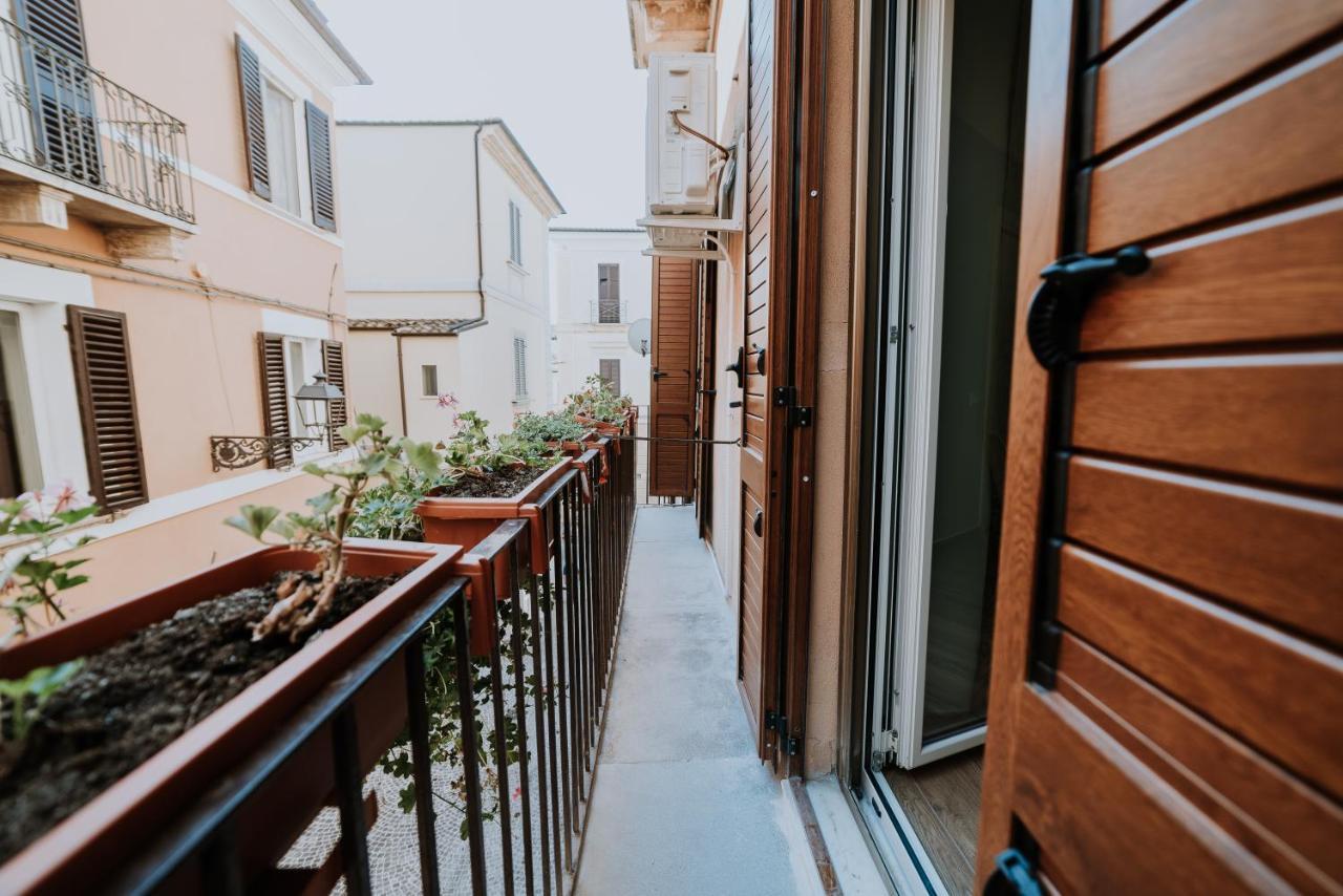 La Casa Di Achille Panzió Chieti Kültér fotó